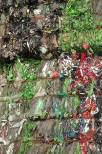 铝塑膜废料，食品包装袋，长期出售