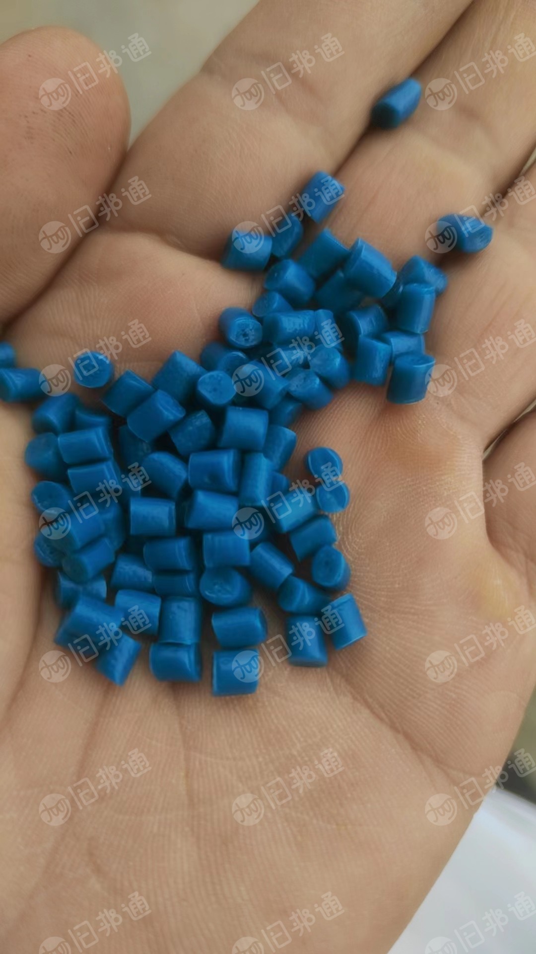 蓝桶颗粒,吹膜级的无味顶底原料用的长期供应