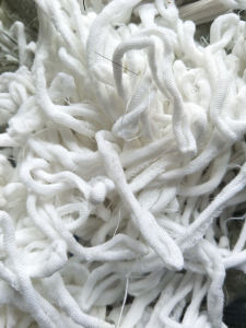 纯涤纶袜圈下脚料，白色涤纶袜子料，涤纶袜圈，长期出售