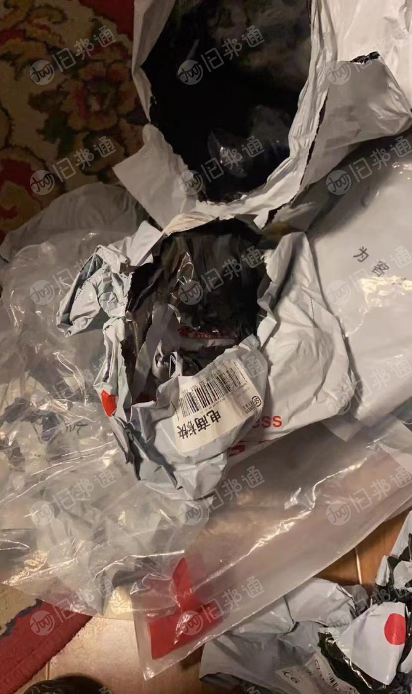 长期供应pe高压塑料膜,一半透明一半黑色的,月供50吨