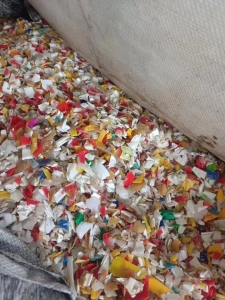 大量出售油壶破碎料