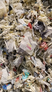 纸厂废塑料处理，一个月两车