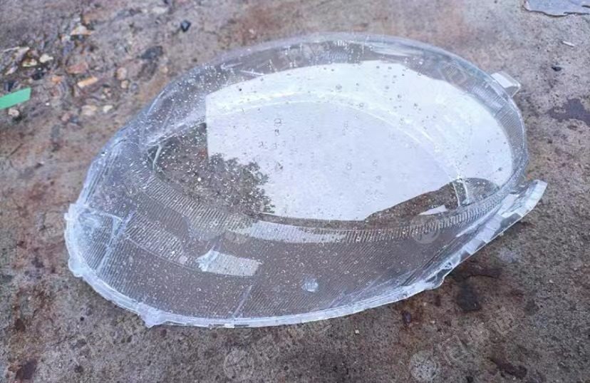 汽车前灯罩pc材质,月供十几吨