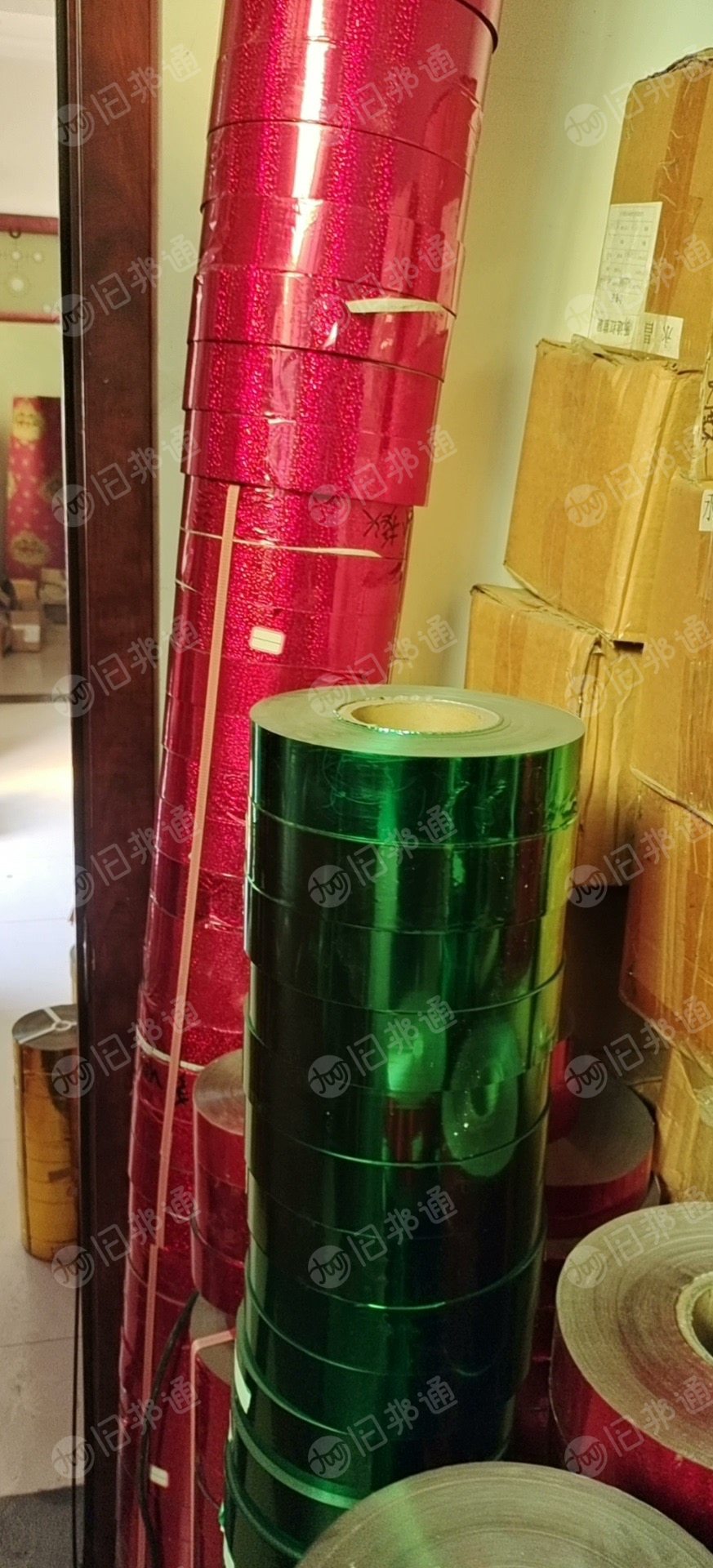 出售红色镭射膜,现货十几吨
