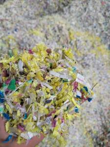 pp打包带粉碎料，杂漂，透明，沉底都有，分开出售