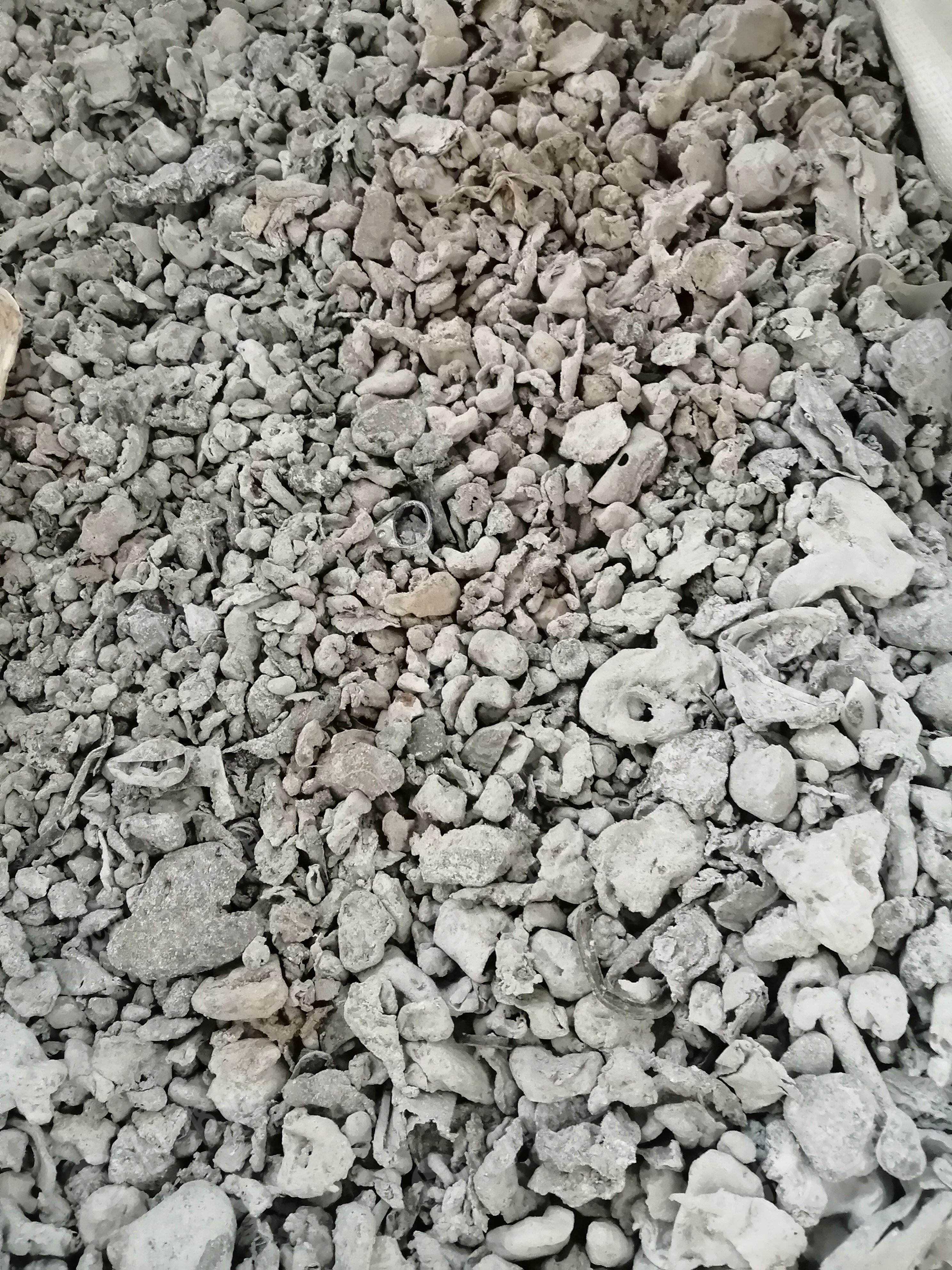 火烧铝废料出售,发电厂下来的料