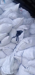 地毯底皮料，PVC边角料，PVC地毯边角料，长期出售