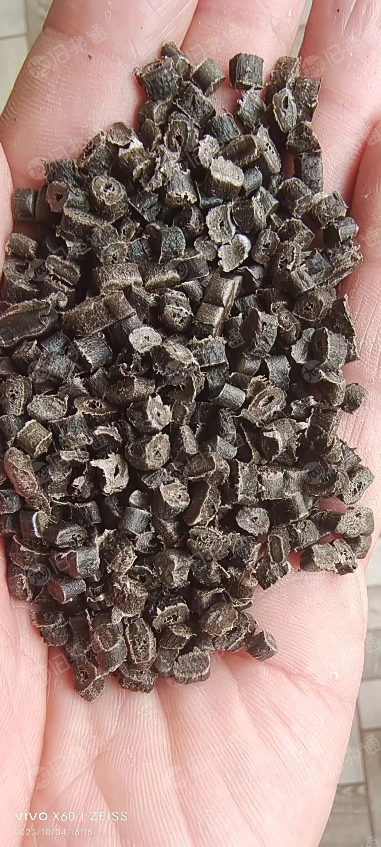 长期出售各种pp复合pe颗粒