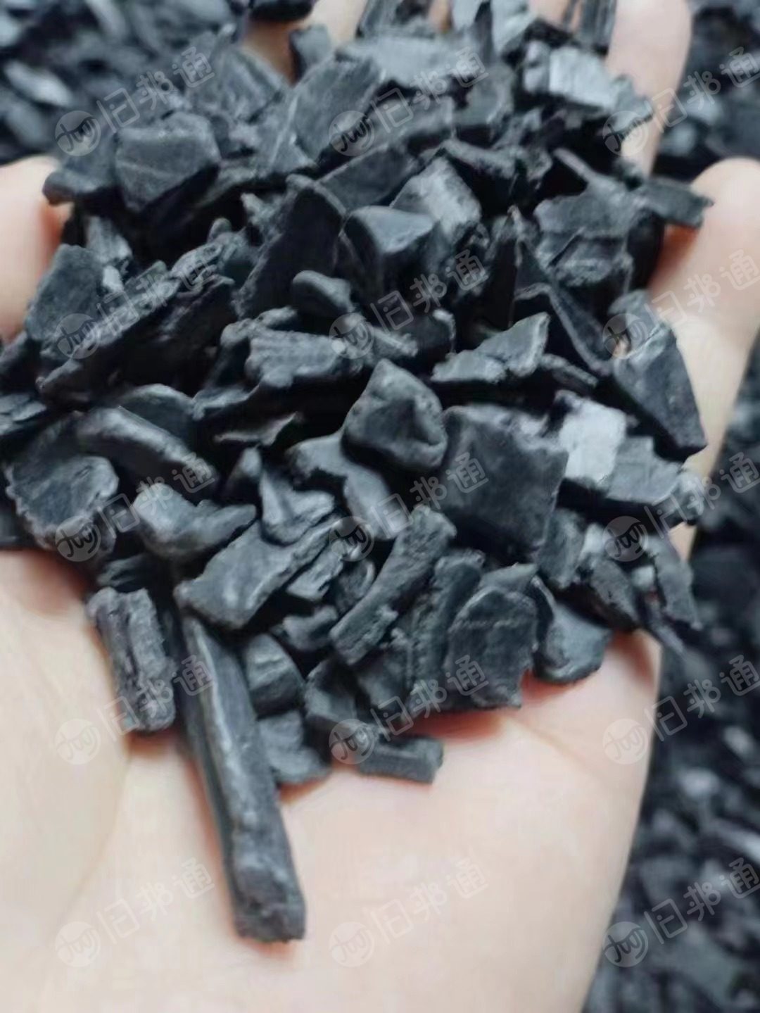 出售黑色PA6破碎料和PA66复合破碎料,封边条破碎料,增强30左右,每月固定500吨