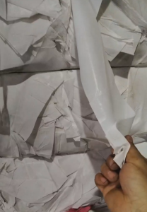 沉底奶白PP膜废料出售