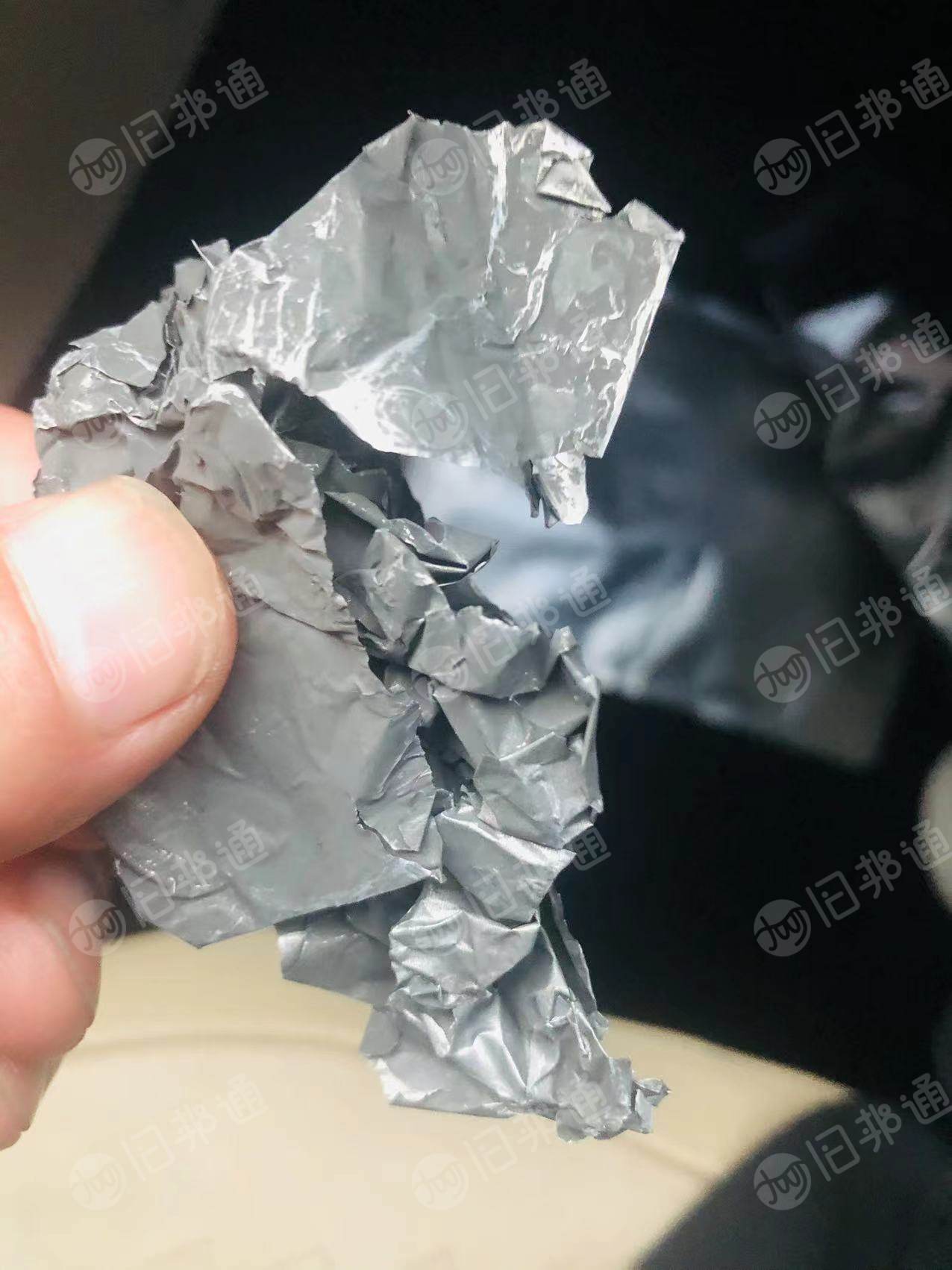 废铝箔出售,有银色和黑色,黑色含量86,白色含量95