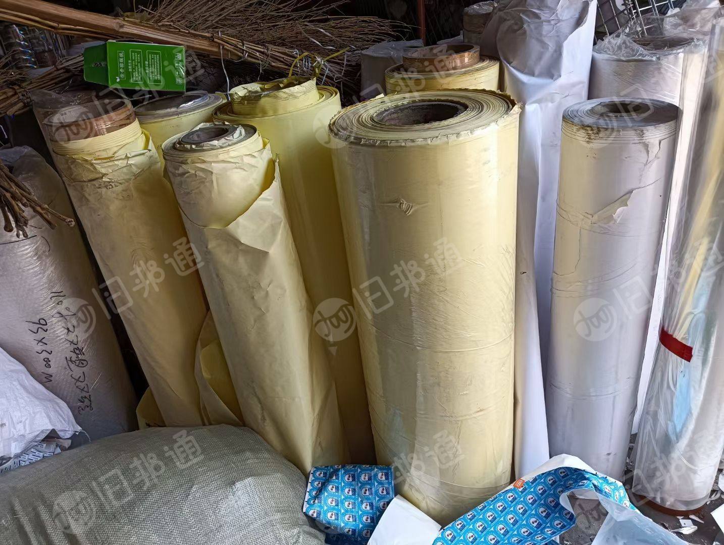 一批硅油纸,淋膜纸出售,卷筒压包都有