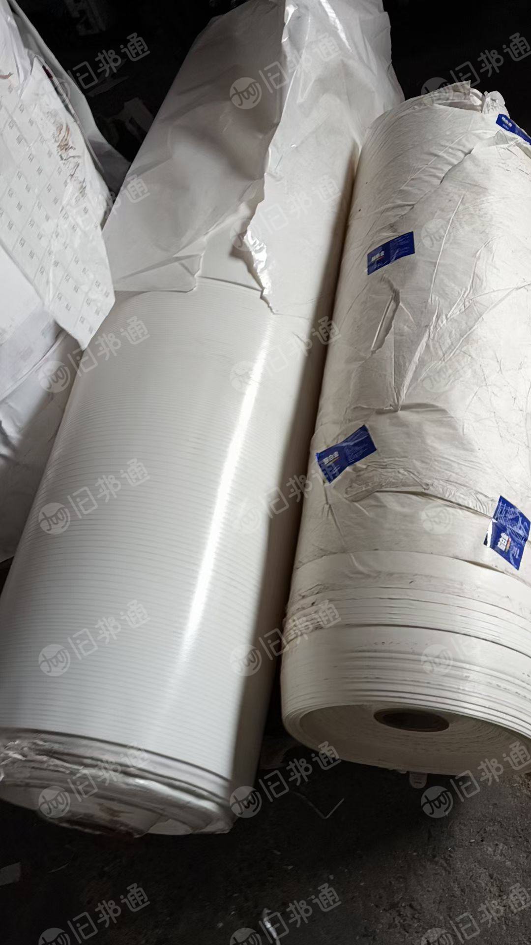 一批硅油纸,淋膜纸出售,卷筒压包都有