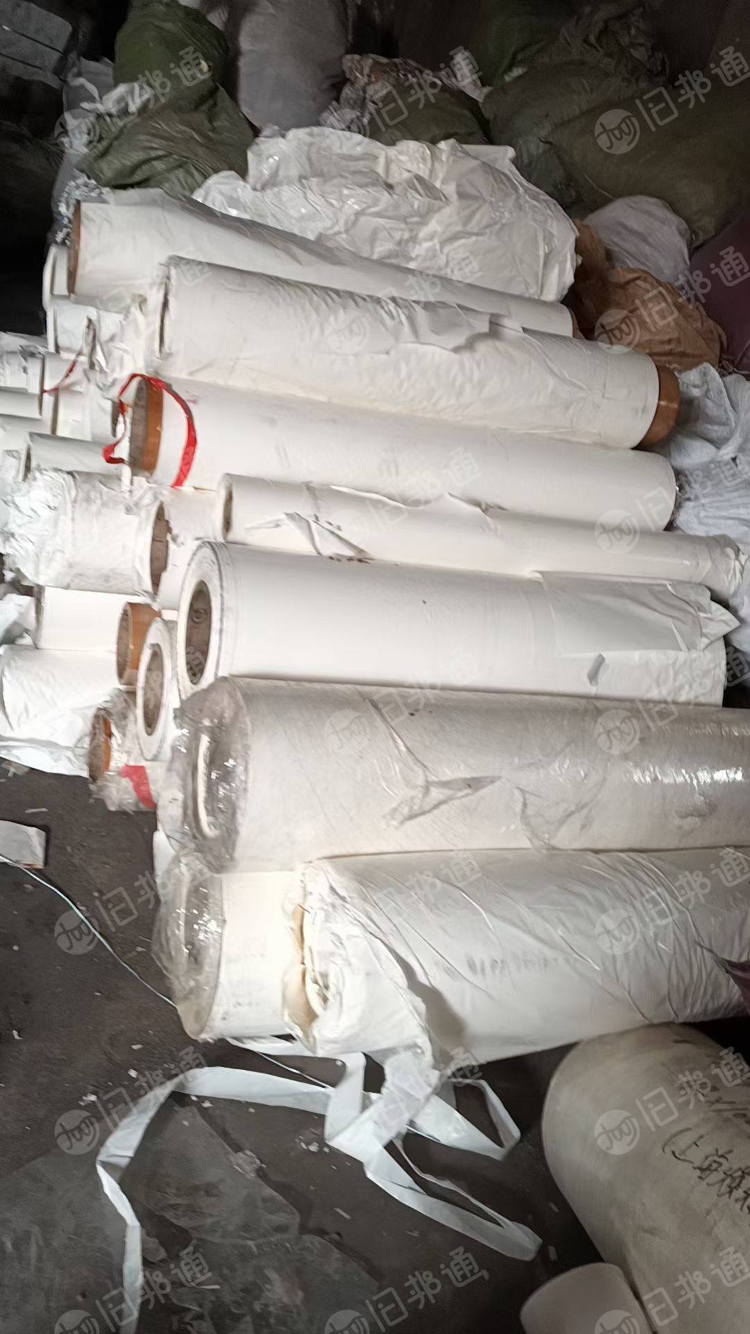 一批硅油纸,淋膜纸出售,卷筒压包都有