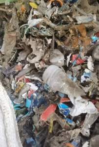 转筛沉底料和脱标机瓶口瓶圈料够车