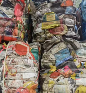 花涂料桶压块，白涂料桶压块，真石漆桶压块出售