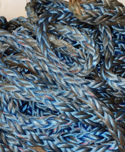 出售外轮下来的缆绳，锦纶，丙纶都有，船用粗麻绳