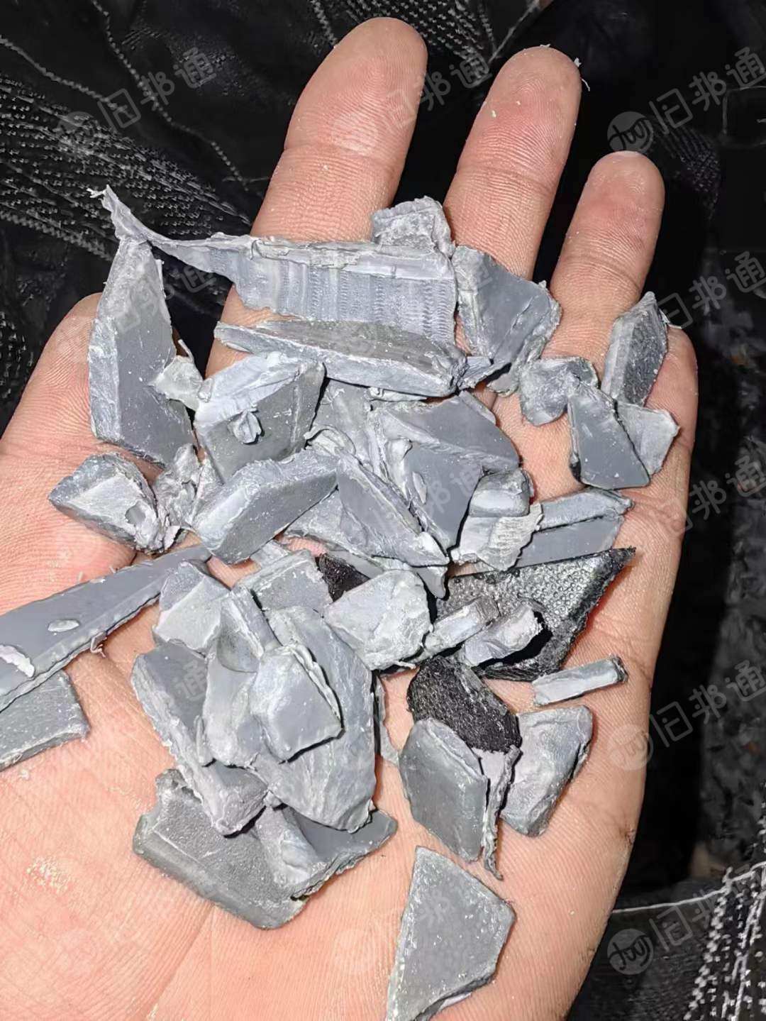 大量出售公交座椅20吨,聚丙的个别黑块