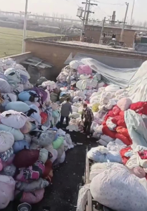 分拣场长期供应旧衣服夏装，大白，鞋子包包等