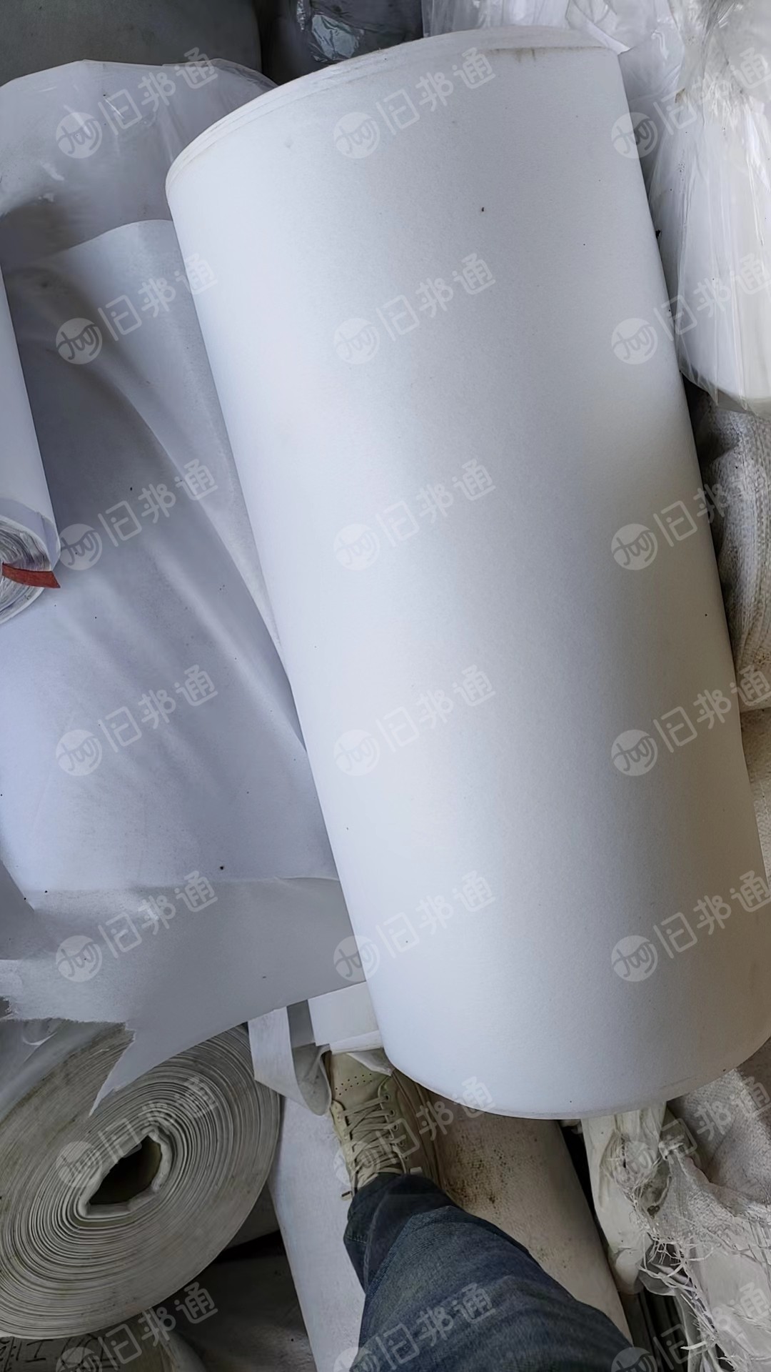 涤纶无纺布边角料,库存涤纶无纺布,卷筒无纺布,复合PE膜,出售