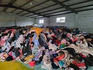 旧衣服箱子统货，长期出售