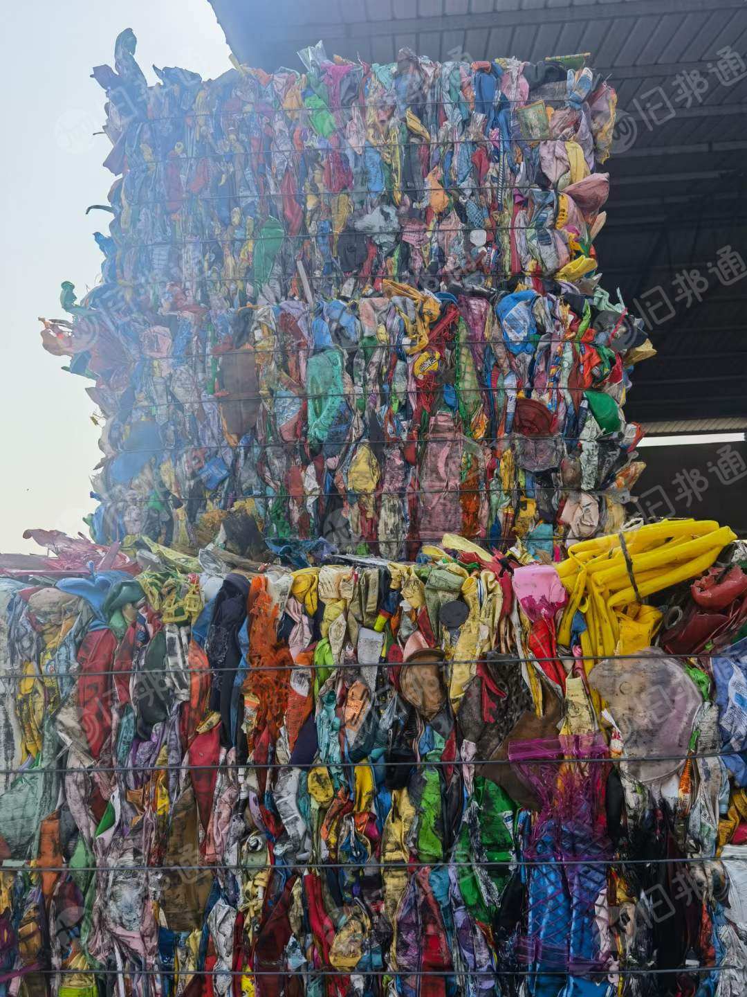 大量供应花乙,大小白压块够13米一车