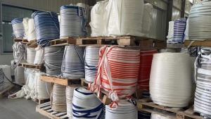 PVC游艇革边料，PVC夹网布，大量出售