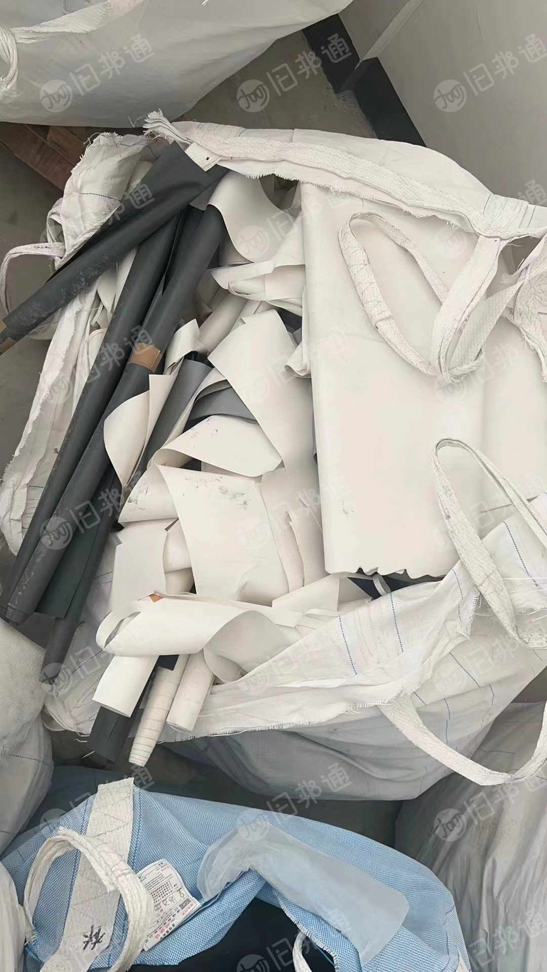 PVC游艇革边料,PVC夹网布,大量出售