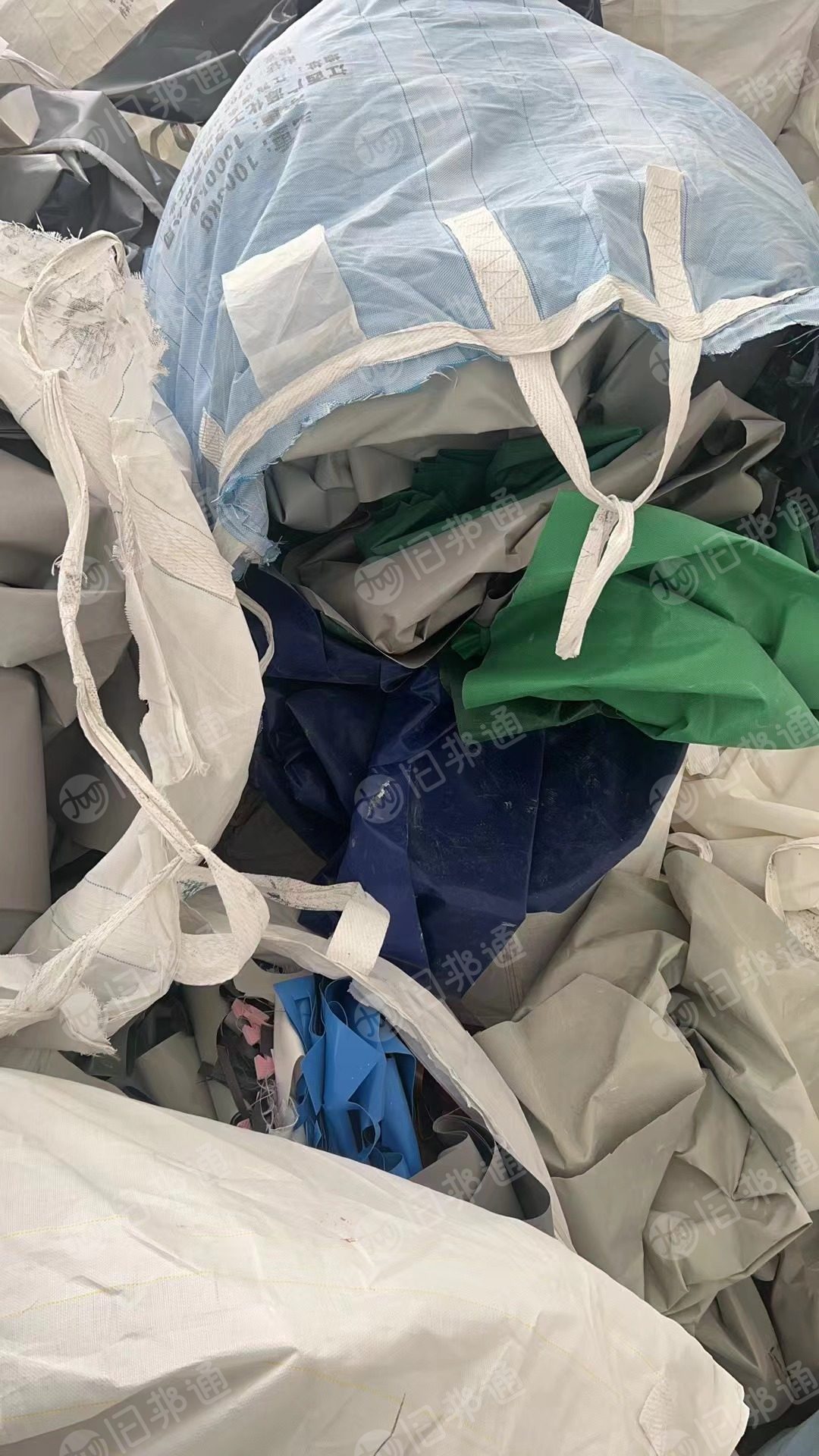 PVC游艇革边料,PVC夹网布,大量出售