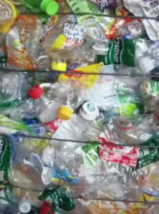 PET瓶砖大量出售