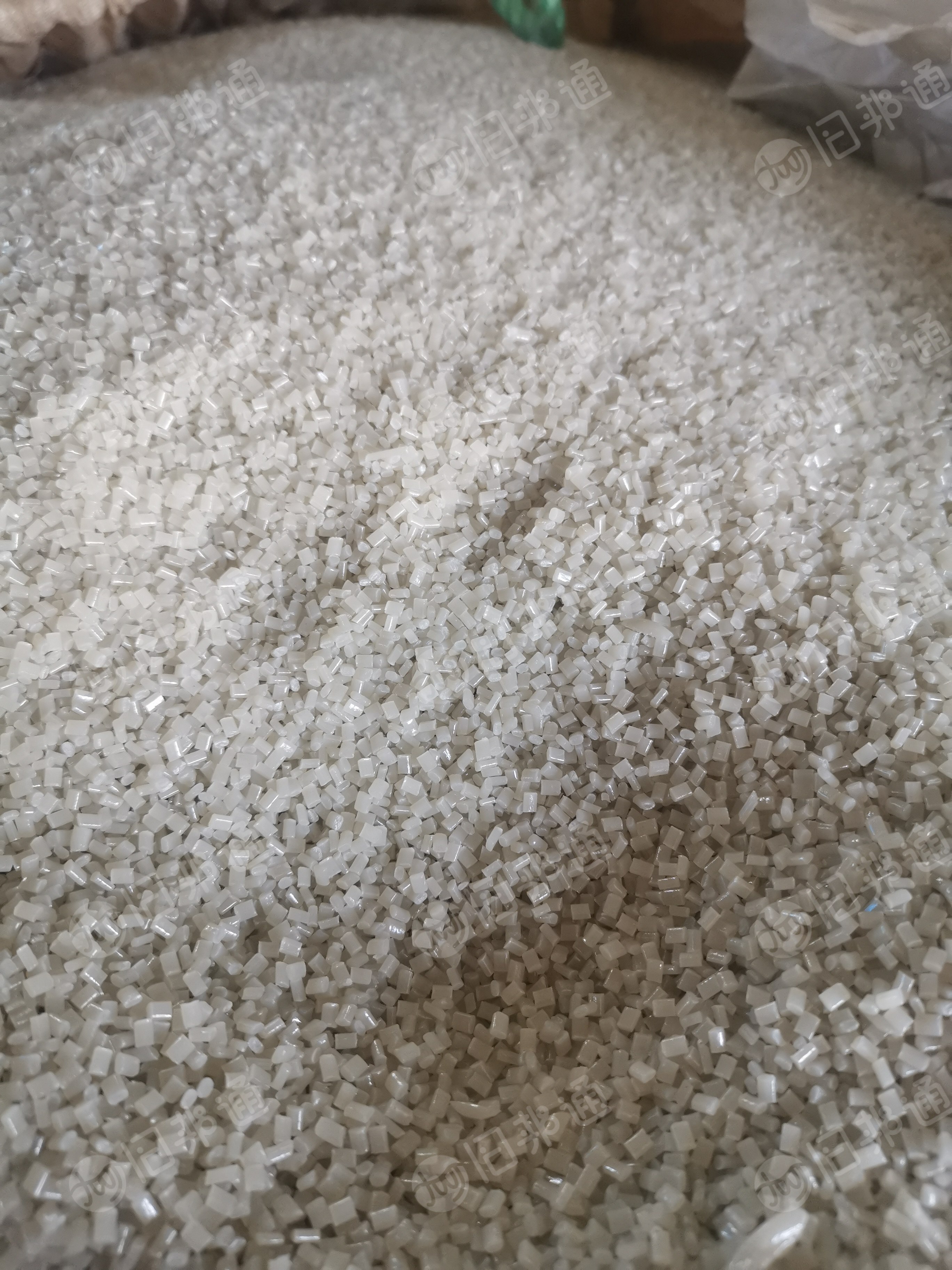 pet滑膜颗粒,月供300吨