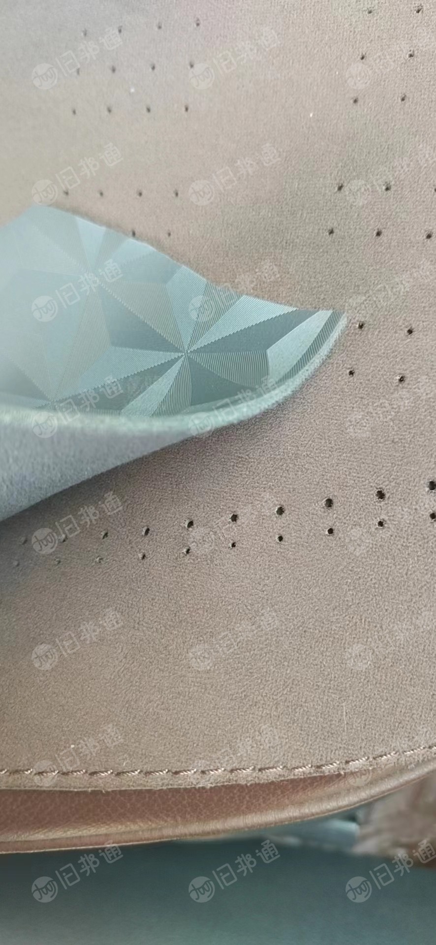PVC马鞍革下脚料,现货100多吨出售