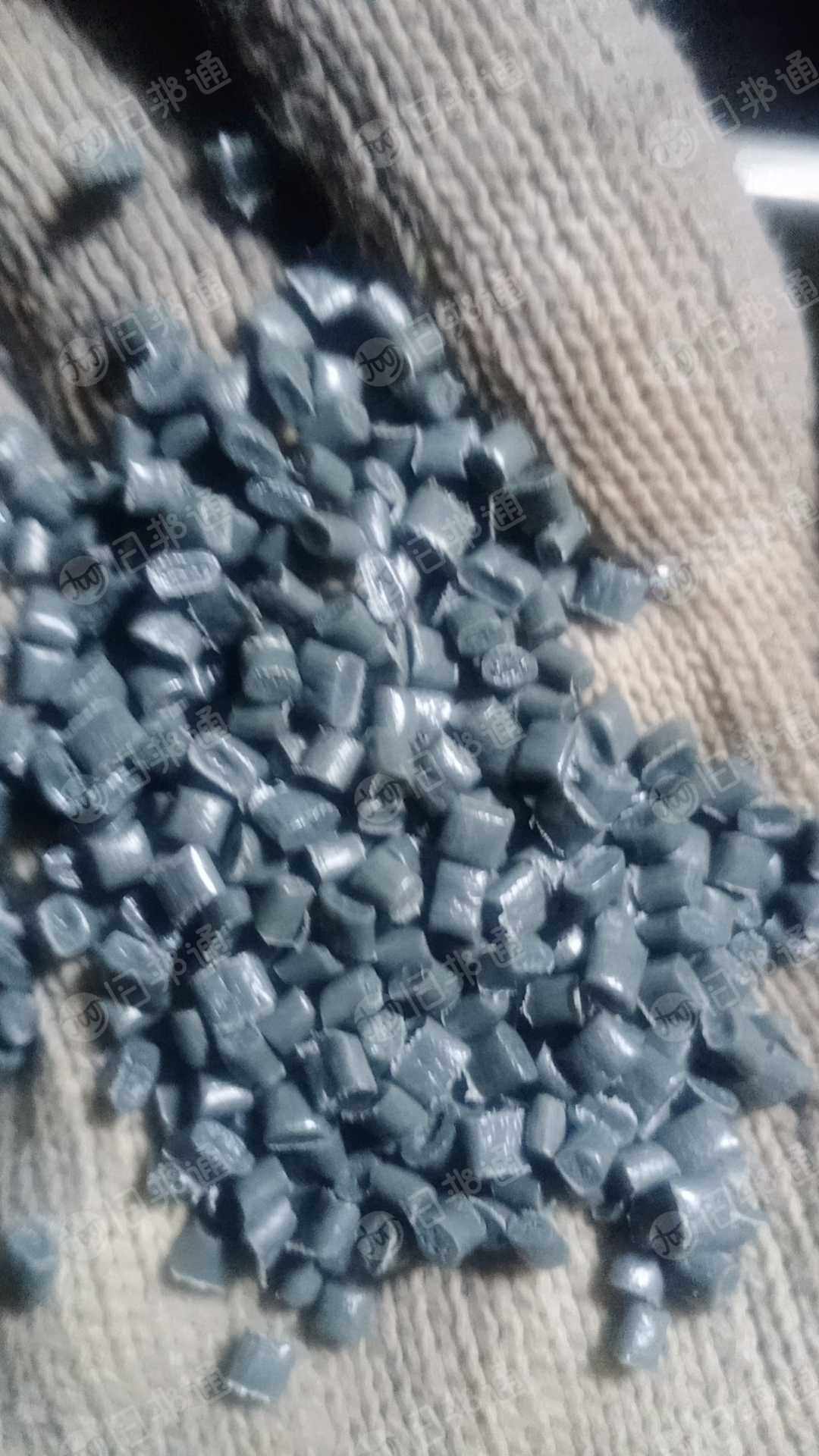 HDPE小中空颗粒长期出售