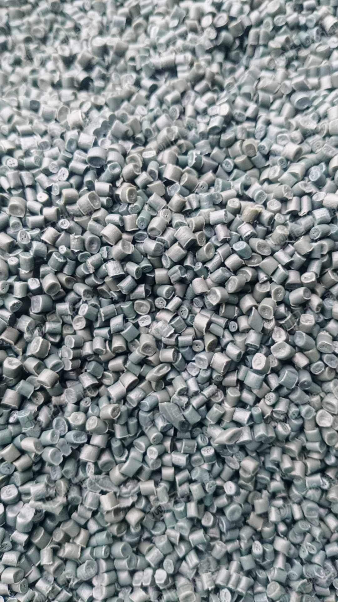 HDPE小中空颗粒长期出售