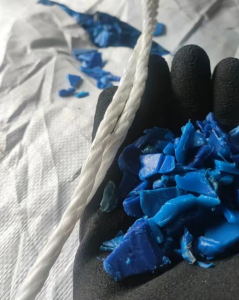 蓝桶破碎料的，大蓝桶破碎料长期出售