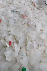 白乙破碎料，大白破碎料，尿素桶破碎料，透析桶破碎料，酱油壶破碎料长期出售