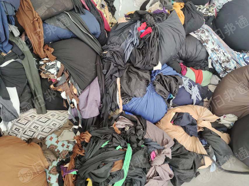 大量收购氨纶废布,服装废布,窗帘布,造泡料用