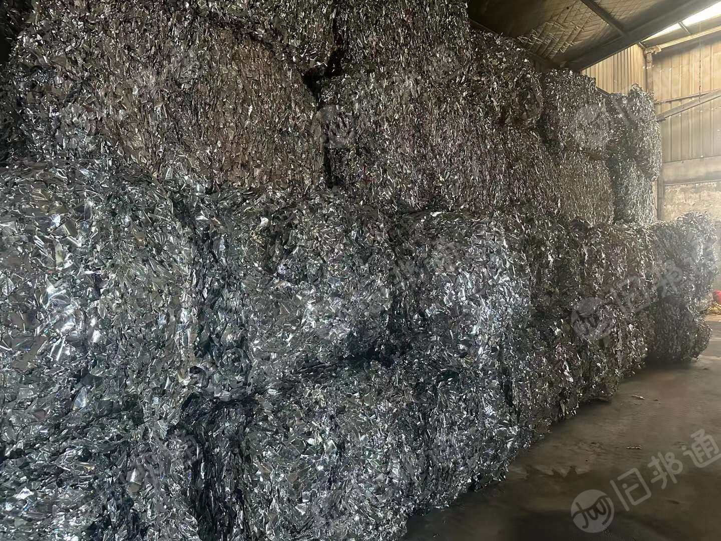 铝塑膜压包料,现货9.6米一车,长期出售