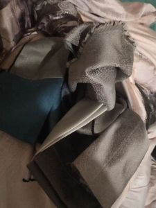 窗帘下脚料，遮光布下脚料，涤纶废布等，大量出售