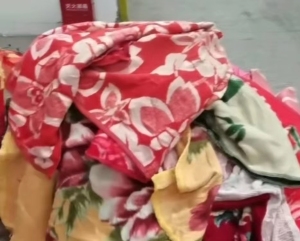 毛毯床上用品，毛巾，浴巾，长期大量回收