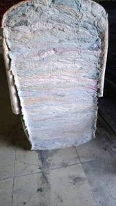 分拣好的旧衣服大白、二白、红料、蓝料，长期大量回收