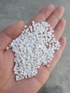 洗衣机内桶颗粒，冲击6-7，溶指25以上，比重0.93，长期出售