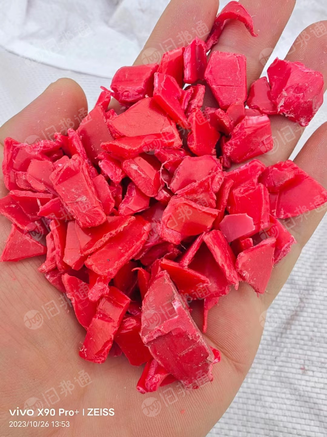 红色可乐箱破碎料,纯原生,现货一挂车出售