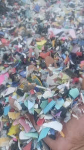 常年出售PP童车破碎料