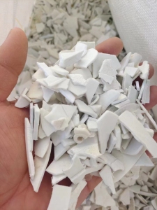 大白洗衣机壳破碎料，内桶破碎料，现货20多吨出售