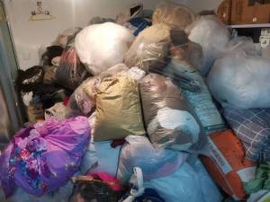 旧衣服小区货，统货，现货够车，长期大量出售