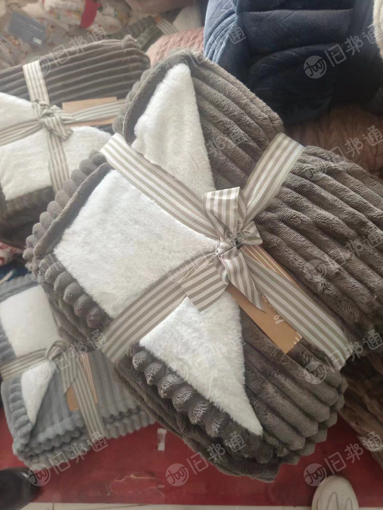 库存成品毯子,羊糕毛加法兰绒、兔毛加法兰绒,大量出售