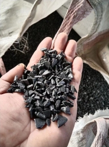 长期出售韩国托盘破碎料