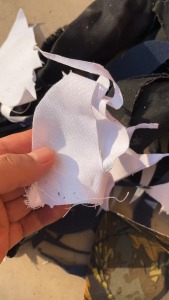 帽子厂下来的碎布边，一天能有1-2吨，长期出售