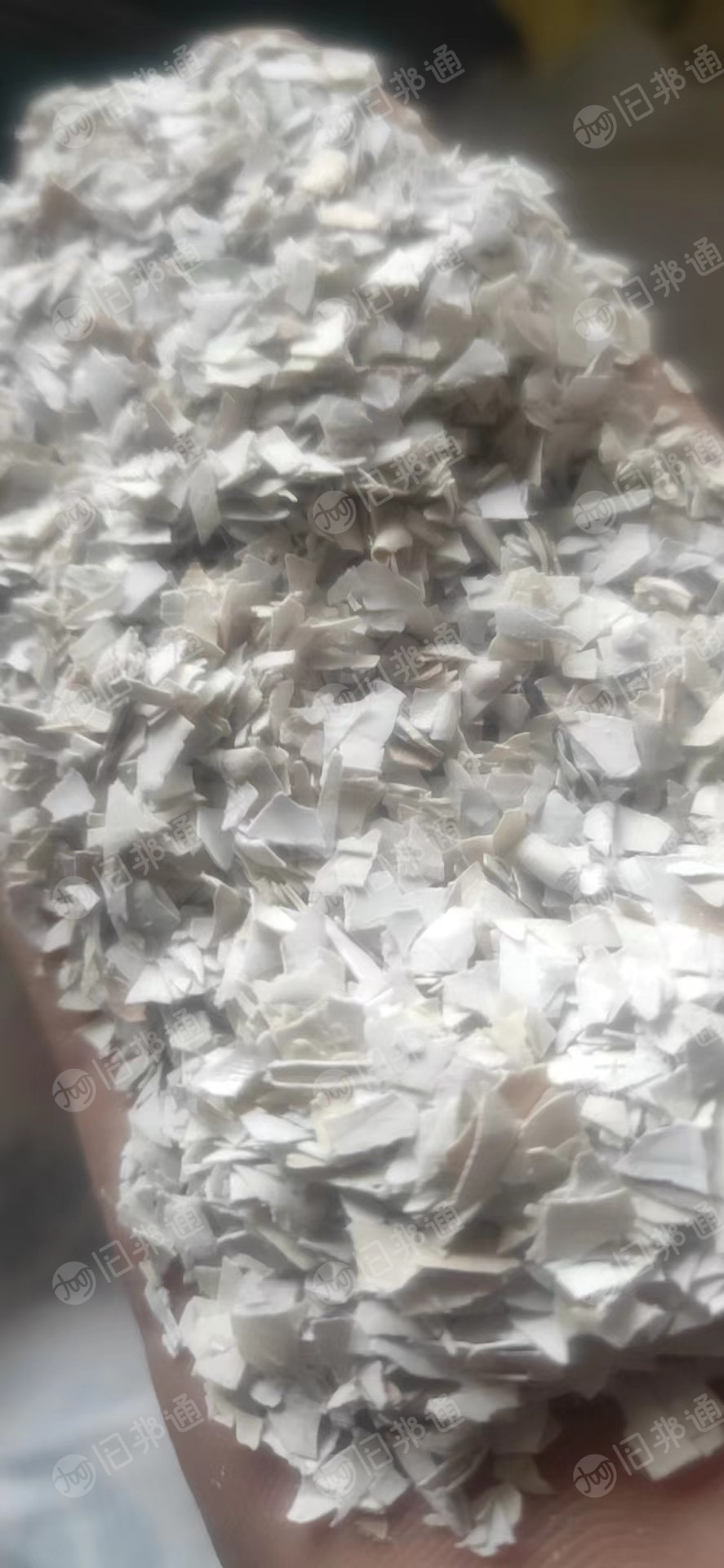PVC壁纸破碎料,大量出售